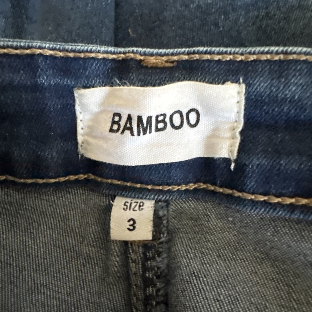 Bamboo Flower Child Bell Bottom Flare Flower Embroidered Jeans Sz 3 Marcia Brady - Picture 5 of 7